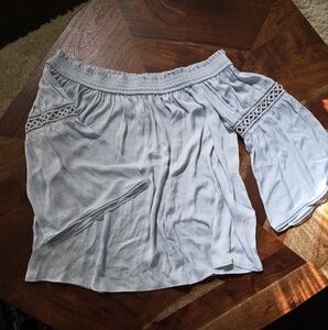 Jennifer Lopez Sky Blue Off The Shoulder Blouse With Lace Trim